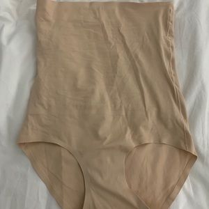 Skinnygirl shapewear